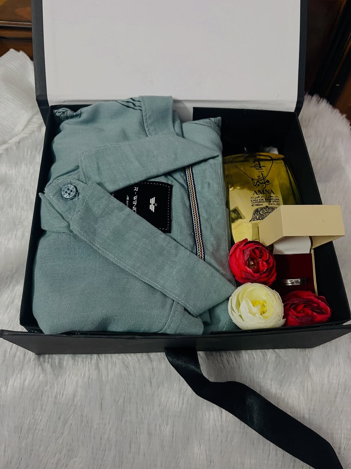Customized Love Hamper Box